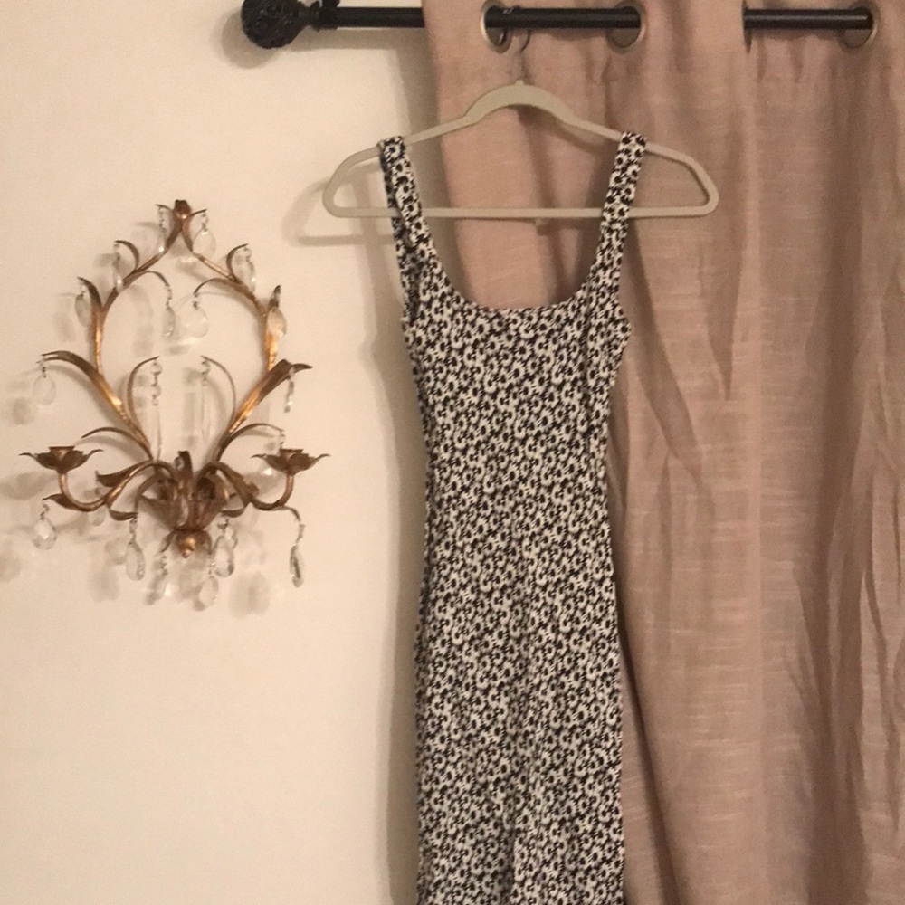 Black/white low back Maxi dress